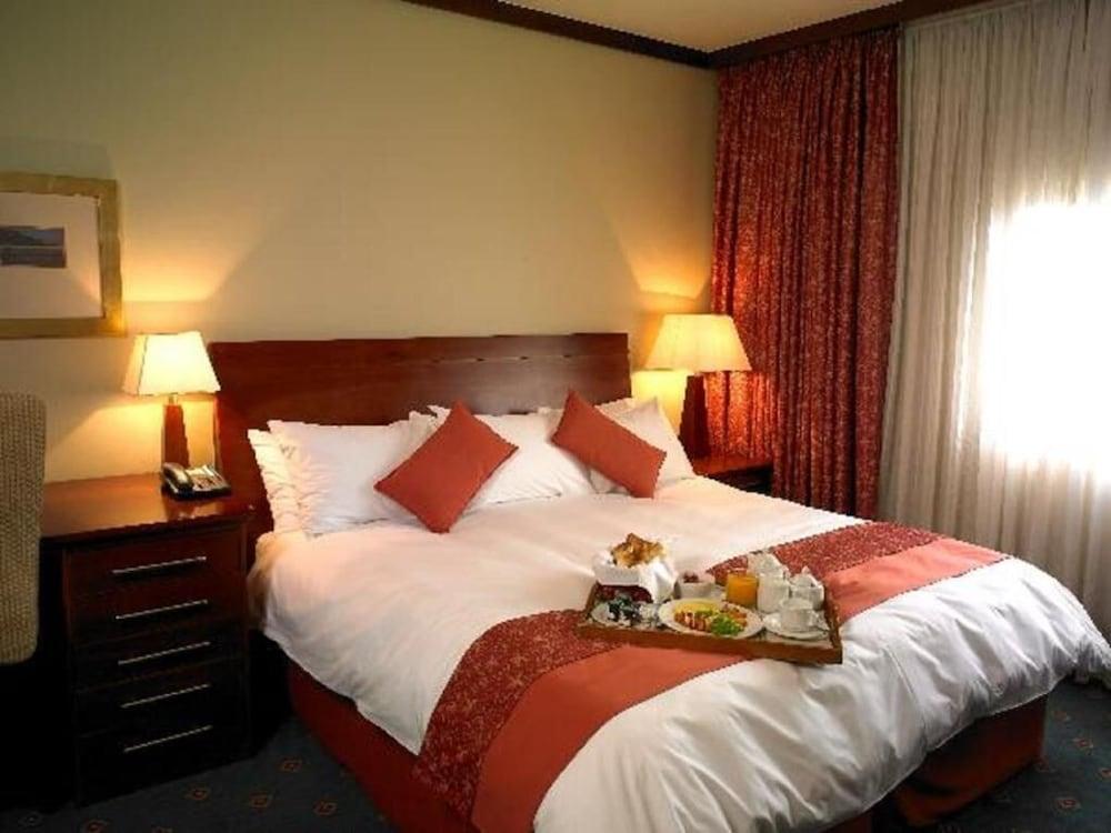 Peermont Metcourt Inn At The Grand Palm, Gaborone Extérieur photo