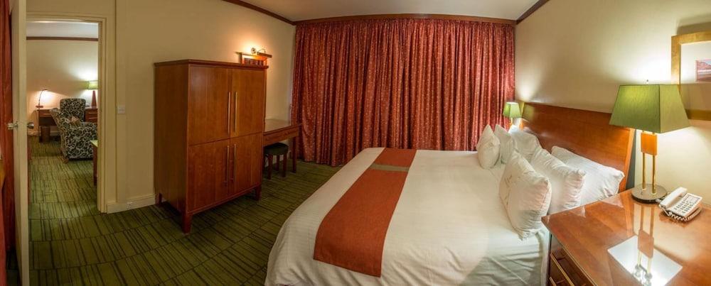 Peermont Metcourt Inn At The Grand Palm, Gaborone Extérieur photo