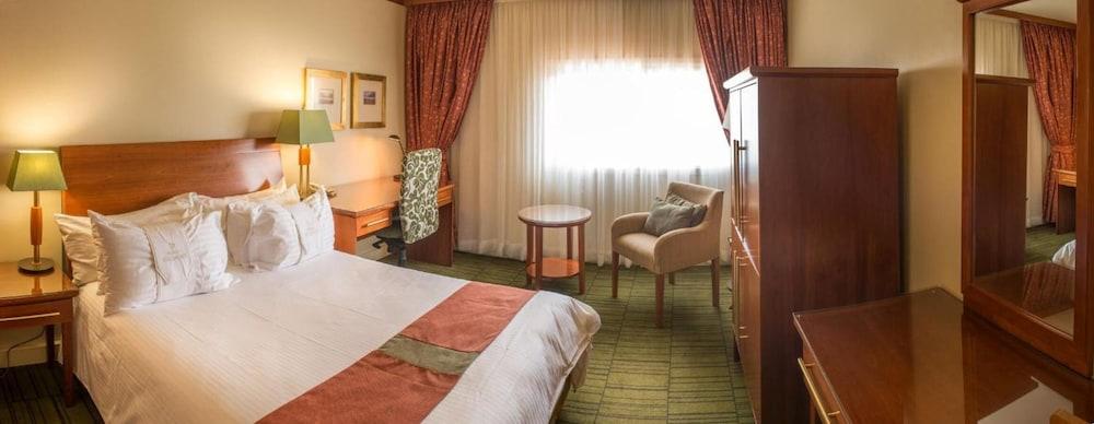 Peermont Metcourt Inn At The Grand Palm, Gaborone Extérieur photo
