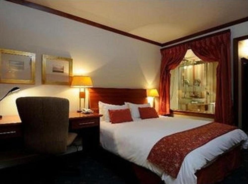 Peermont Metcourt Inn At The Grand Palm, Gaborone Extérieur photo