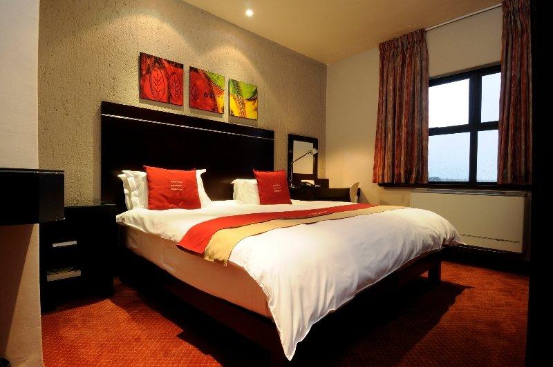 Peermont Metcourt Inn At The Grand Palm, Gaborone Extérieur photo